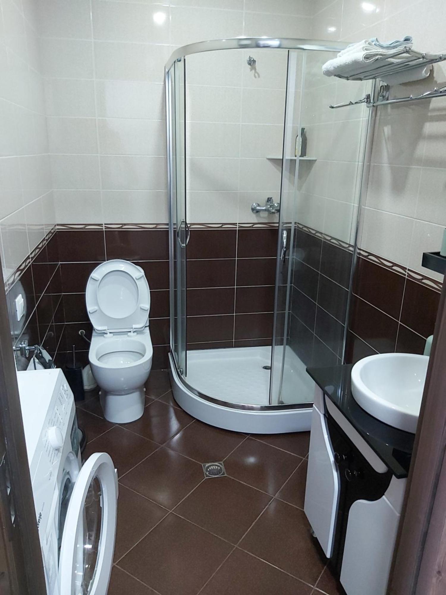 Apartament Premium Klass Lägenhet Batumi Exteriör bild