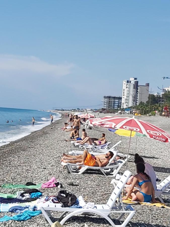 Apartament Premium Klass Lägenhet Batumi Exteriör bild